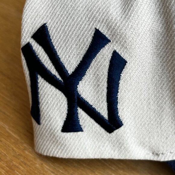 MITCHELL & NESS NEW YORK YANKEES CLUB HOUSE STRAP BACK HAT Structured NEW (RARE) - Picture 3 of 4